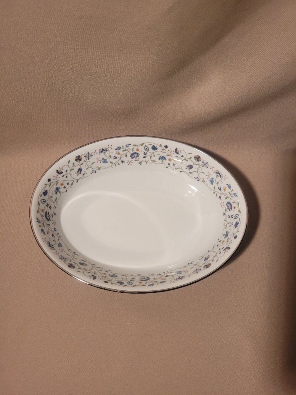 Noritake Floris 2480 Oval Vegetable Serving Bowl (9 1/2") Excellent!